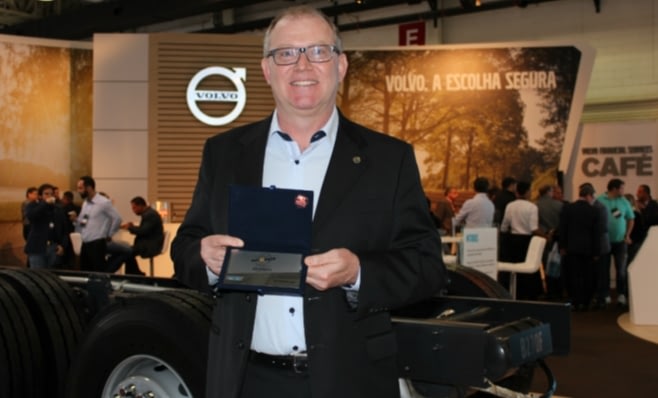 Imagem ilustrativa da notícia: Volvo recebe placa do Prêmio AutoData