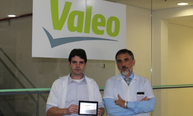 Imagem ilustrativa da notícia: Valeo recebe placa do Prêmio AutoData