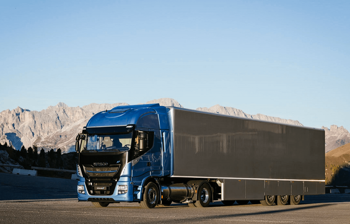 Imagem ilustrativa da notícia: Iveco vende 35 caminhões GNL no Chile