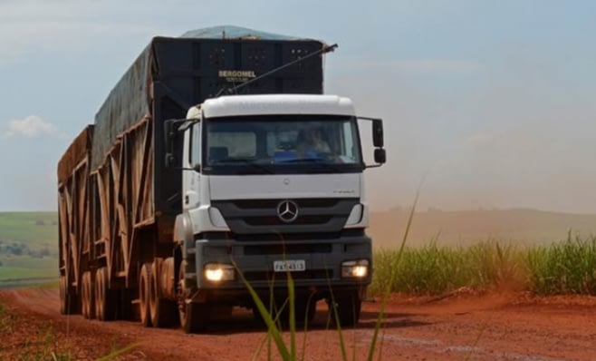 Imagem ilustrativa da notícia: Mercedes-Benz vende 140 caminhões para a Ouro Verde