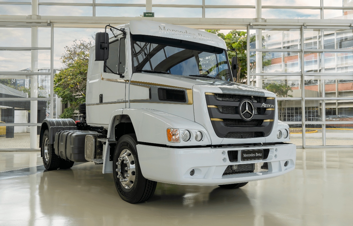 Imagem ilustrativa da notícia: Mercedes-Benz lança série especial do último caminhão bicudo