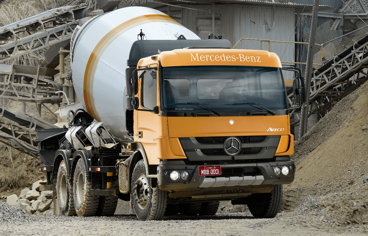 Imagem ilustrativa da notícia: Mercedes-Benz vende 80 caminhões para Unidas Trucks