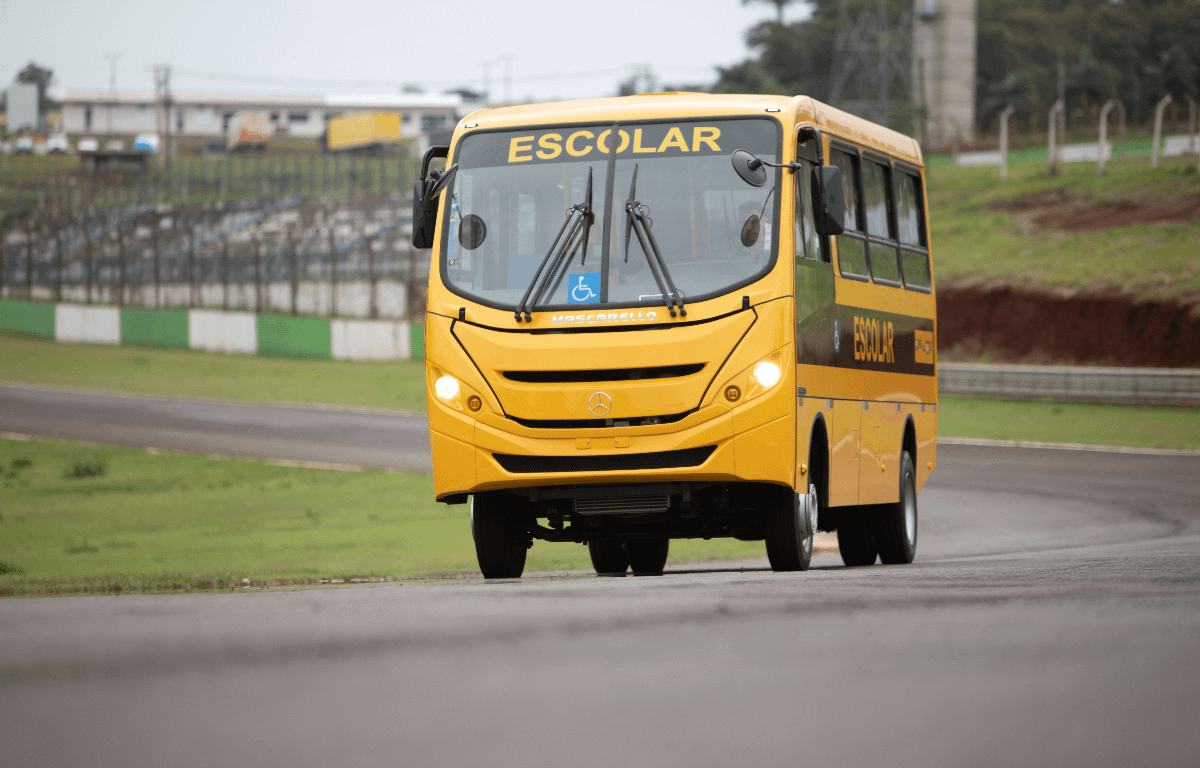 Imagem ilustrativa da notícia: Mercedes-Benz fornecerá 2,6 mil ônibus para Caminho da Escola