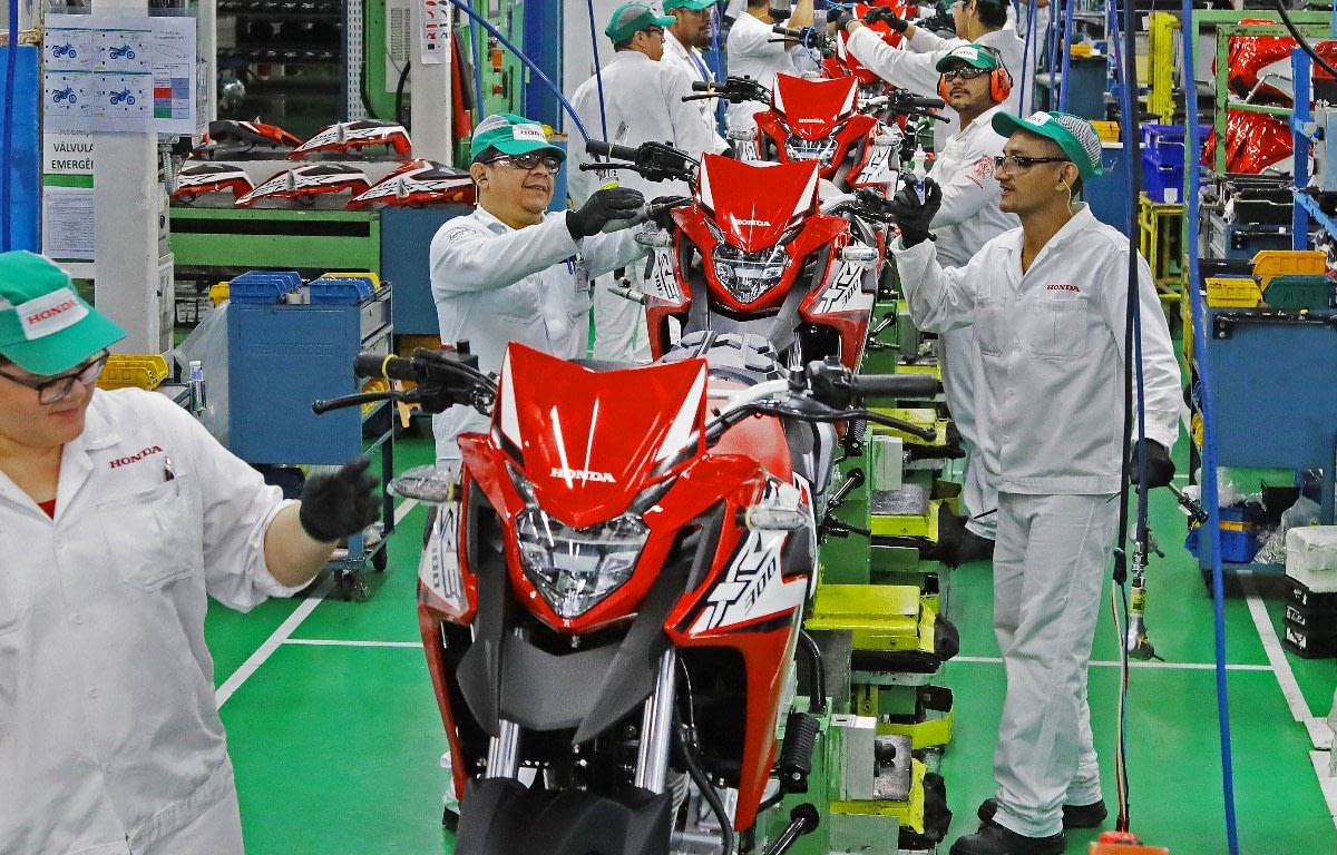 Imagem ilustrativa da notícia: Moto Honda prolonga parada e suspende contratos