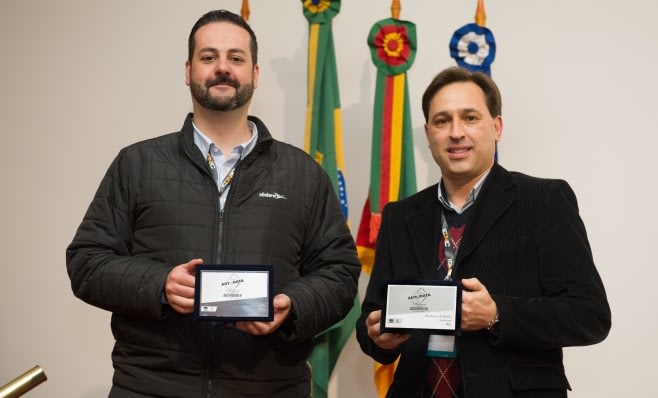 Imagem ilustrativa da notícia: Volare recebe placas do Prêmio AutoData