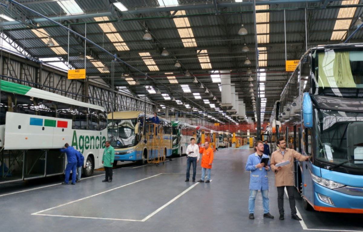 Imagem ilustrativa da notícia: Produção de chassis de ônibus segue em queda