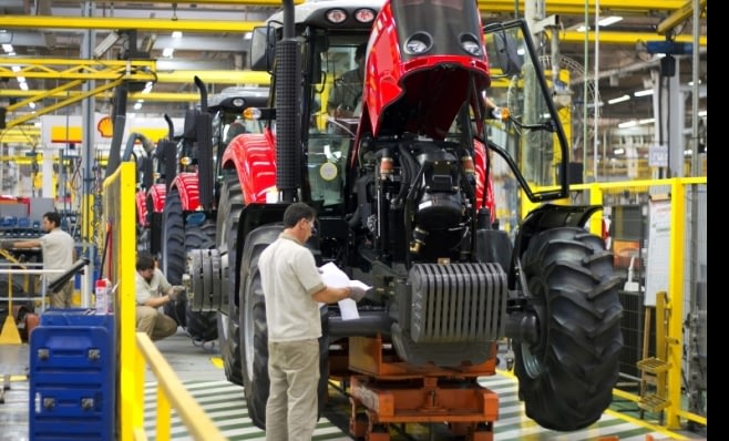Imagem ilustrativa da notícia: Venda de máquinas agrícolas e rodoviárias cresce no ano e cai no mês
