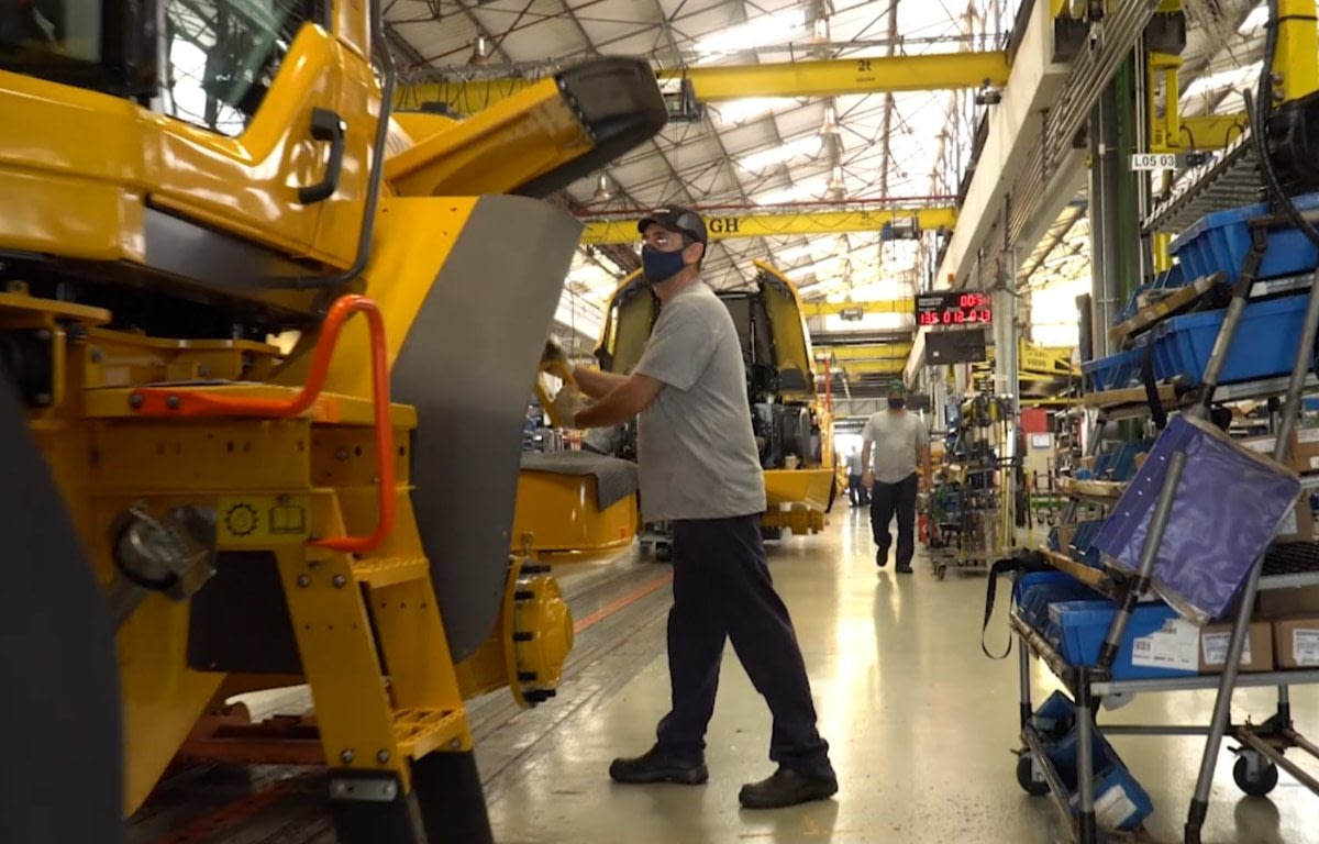 Imagem ilustrativa da notícia: Volvo CE projeta recorde na produção e nas exportações