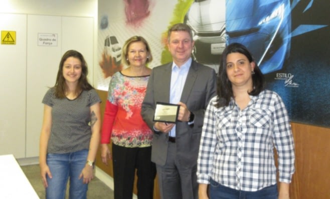 Imagem ilustrativa da notícia: Grupo PSA recebe placa do Prêmio AutoData