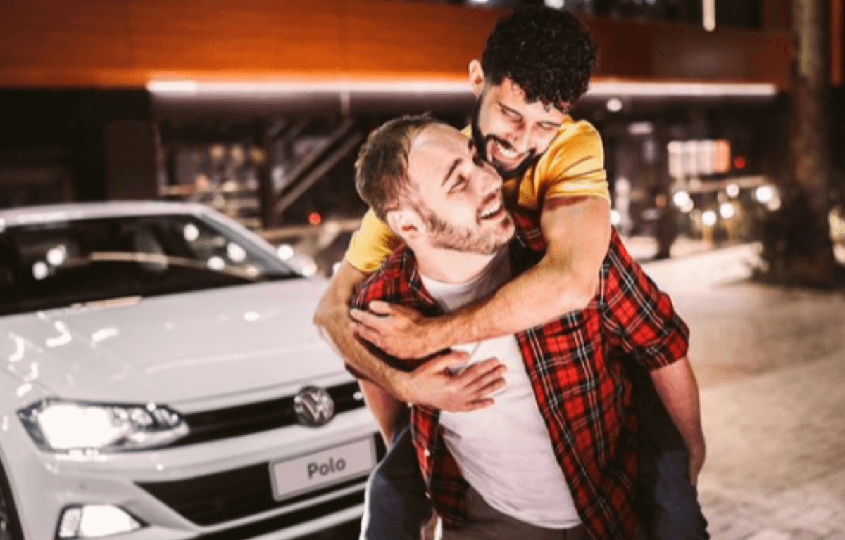 Imagem ilustrativa da notícia: Setor automotivo começa a repelir gestos homofóbicos