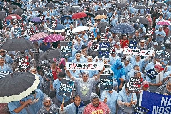 Imagem ilustrativa da notícia: Trabalhadores protestam em São Bernardo