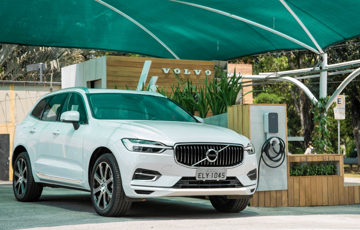 Imagem ilustrativa da notícia: Volvo inaugura estacionamento gratuito para elétricos