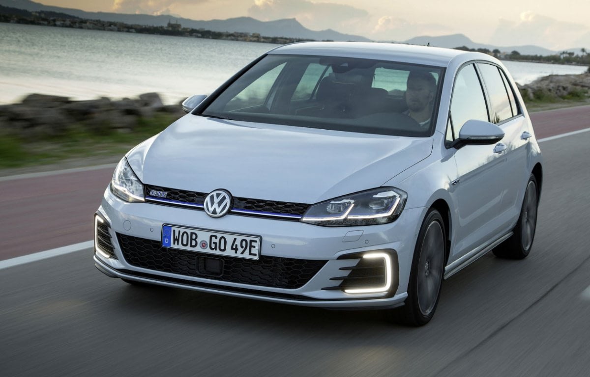 Imagem ilustrativa da notícia: Volkswagen promete Golf GTE até dezembro