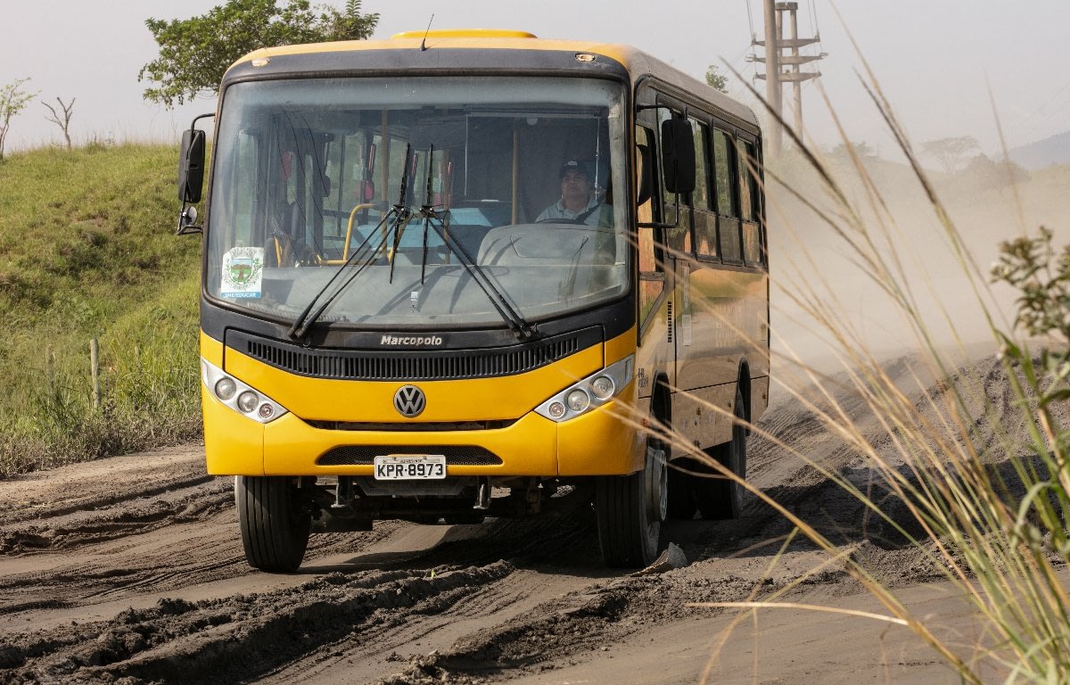 Imagem ilustrativa da notícia: VWCO entrega ônibus 20 mil para Caminho da Escola