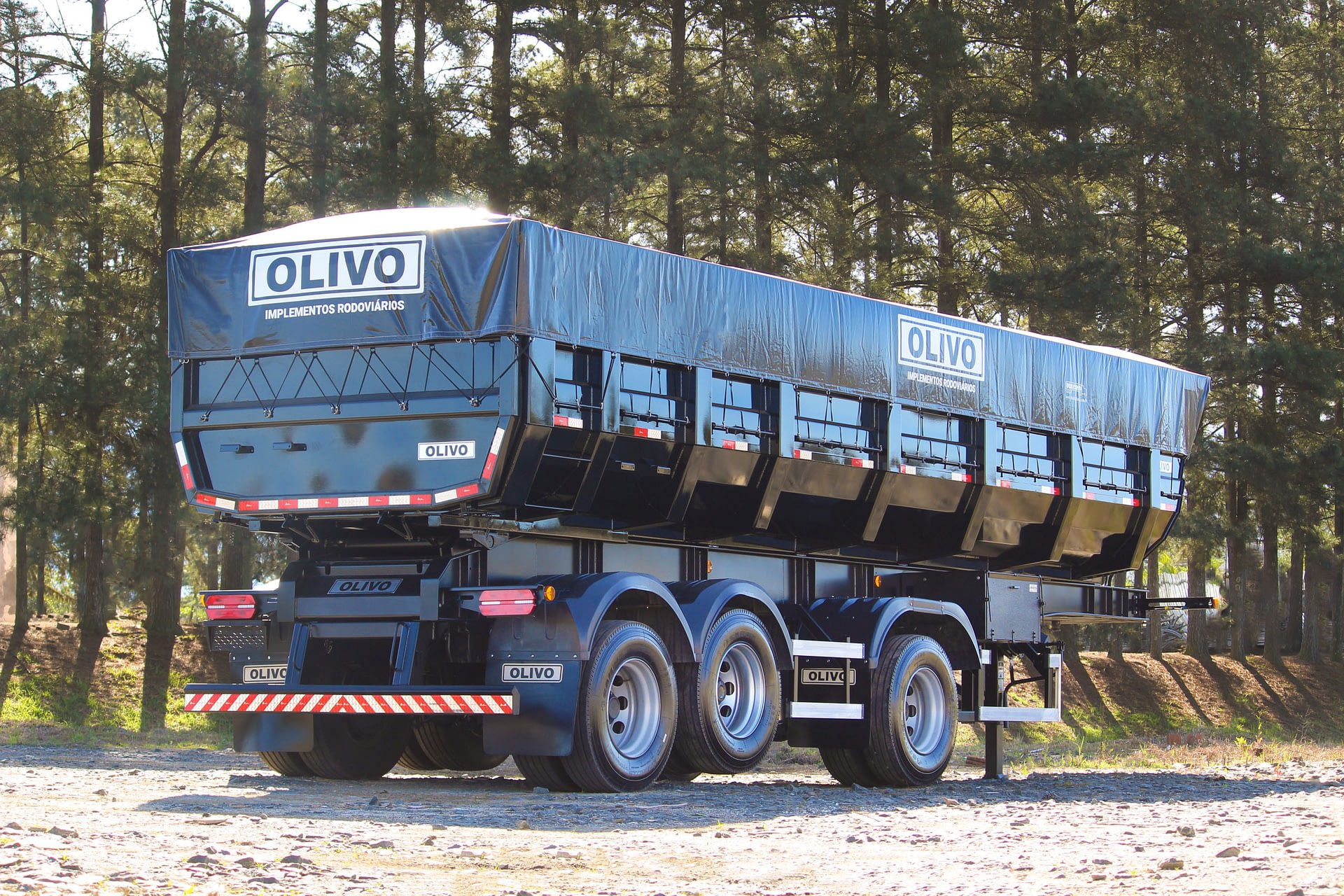 Imagem ilustrativa da notícia: Olivo Implementos lança semirreboque 1+2 Canguru