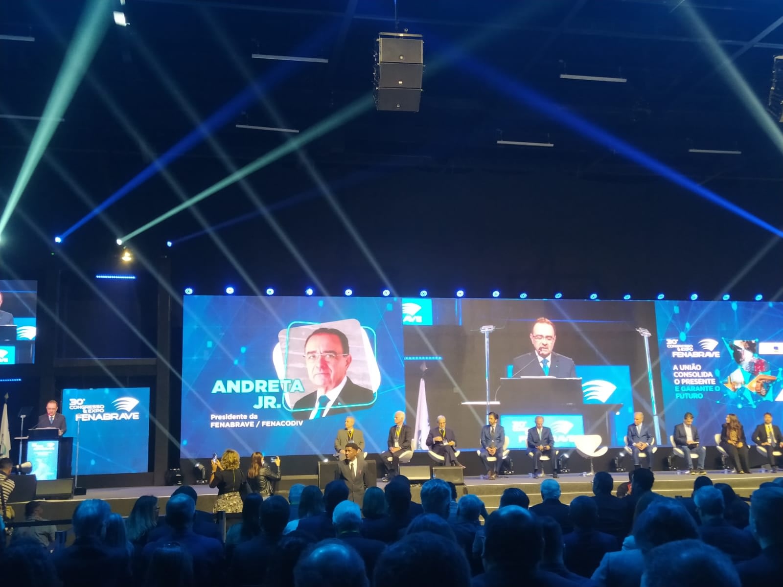 Imagem ilustrativa da notícia: Fenabrave aposta em união para encarar o futuro