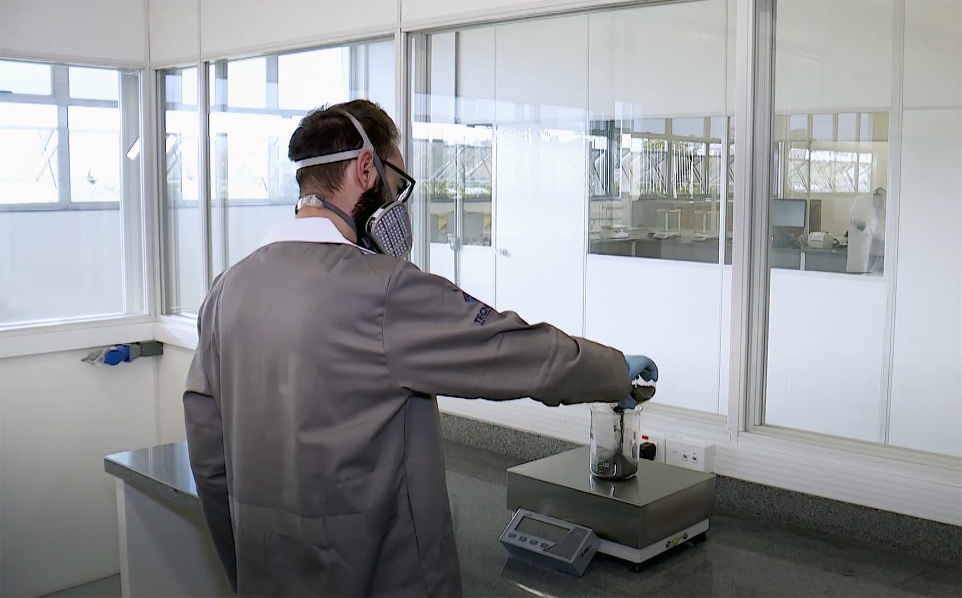 Imagem ilustrativa da notícia: Ford dedica equipe de engenheiros para pesquisar grafeno