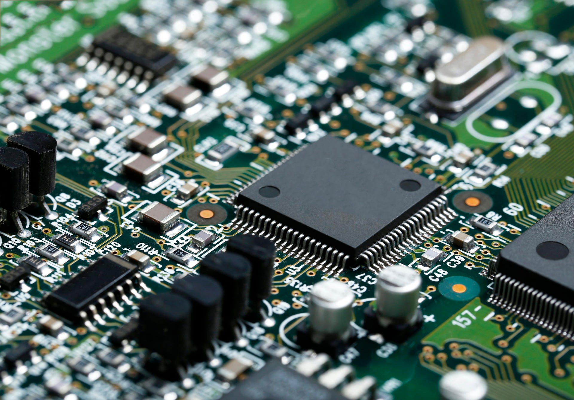 Imagem ilustrativa da notícia: Foxconn e Stellantis criam empresa para produzir semicondutores