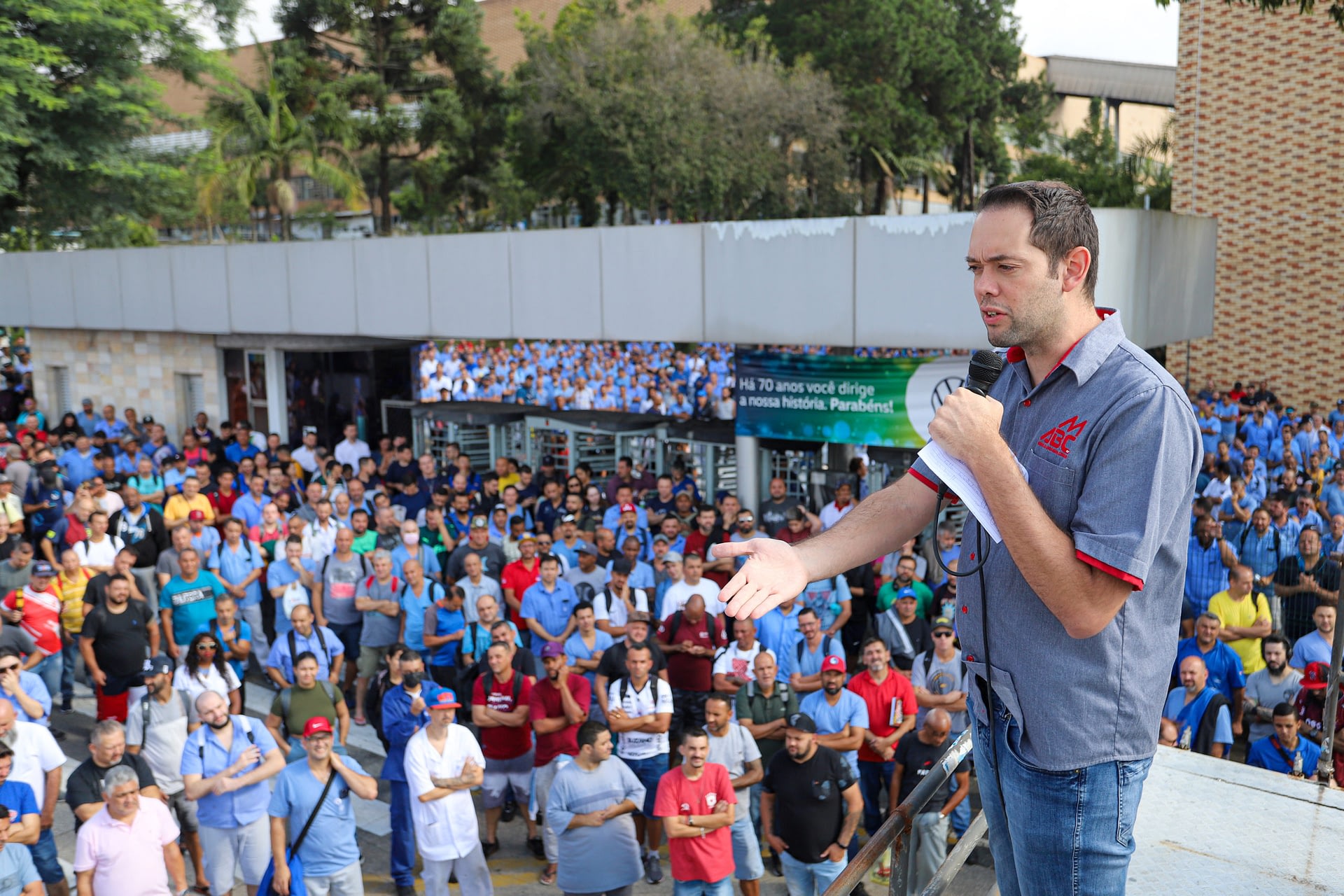 Imagem ilustrativa da notícia: Volkswagen contrata 100 temporários para produção da Saveiro na Anchieta