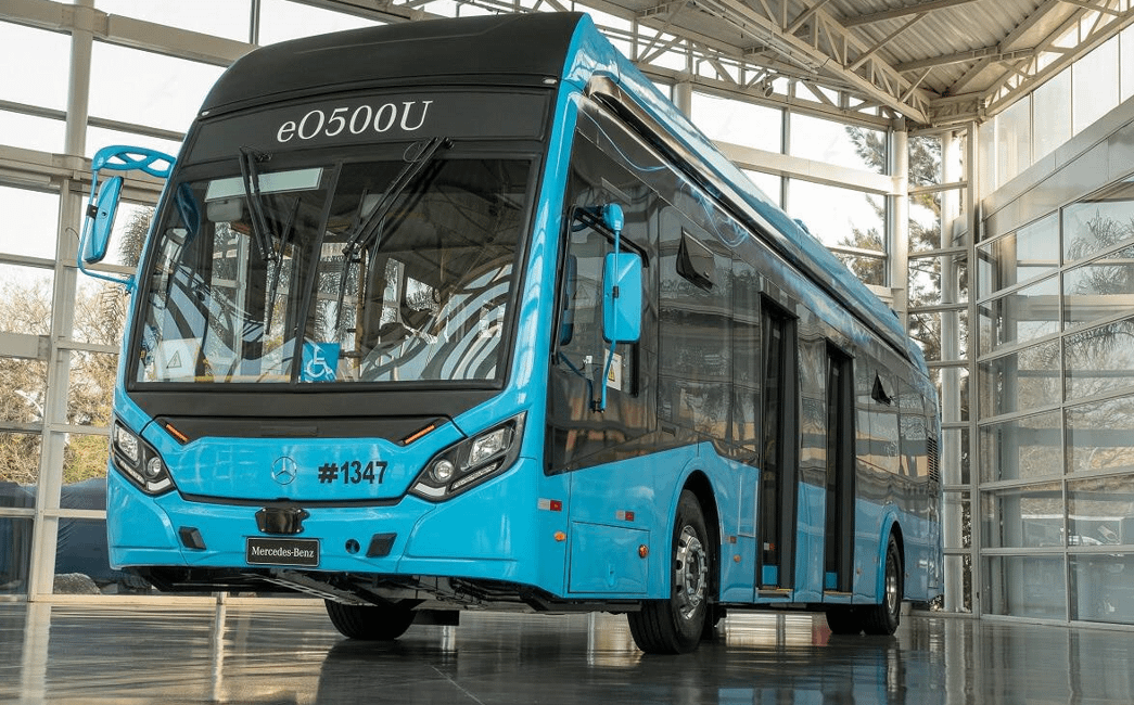 Imagem ilustrativa da notícia: Chassi elétrico Mercedes-Benz eO500U é credenciado no Finame