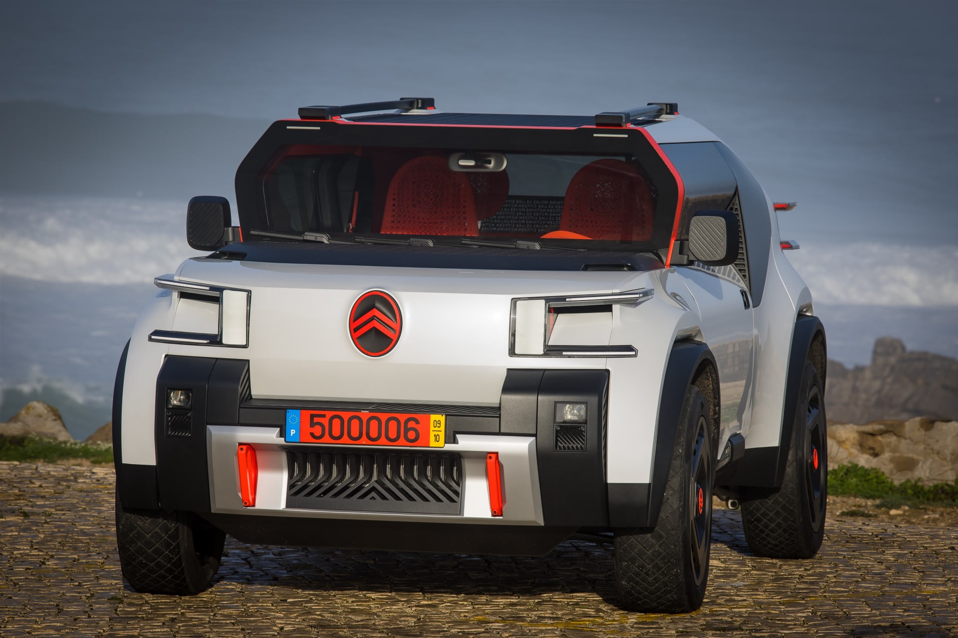 Imagem ilustrativa da notícia: Citroën oli, o carro sustentável que usa até papel em sua composição
