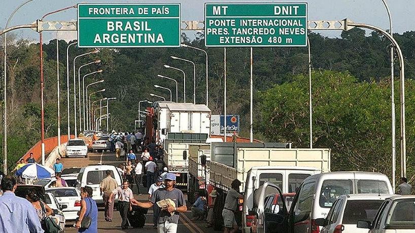 Carro na Argentina tem mais imposto, mas preço menor que o Brasil