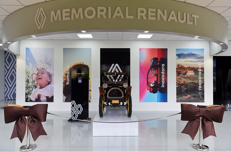 Imagem ilustrativa da notícia: Renault inaugura memorial para celebrar 25 anos de produção
