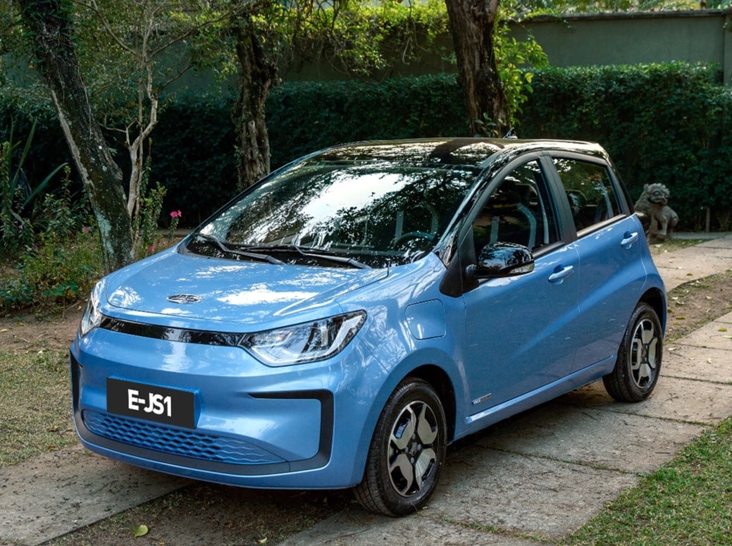 Imagem ilustrativa da notícia: Jac forma parceria com a Uber por veículos elétricos