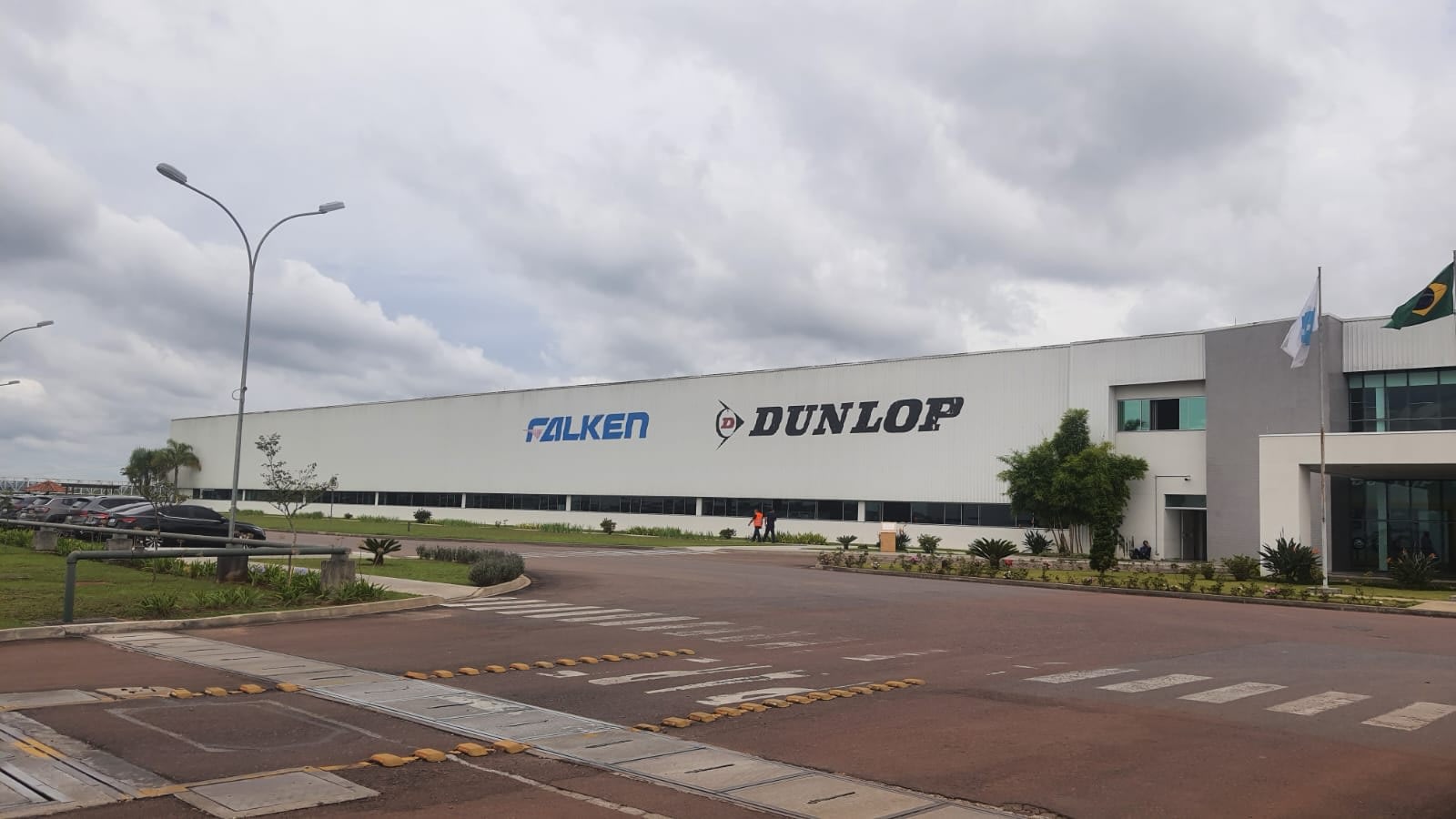 Imagem ilustrativa da notícia: Dunlop amplia fábrica para zerar importação de pneus até 2025