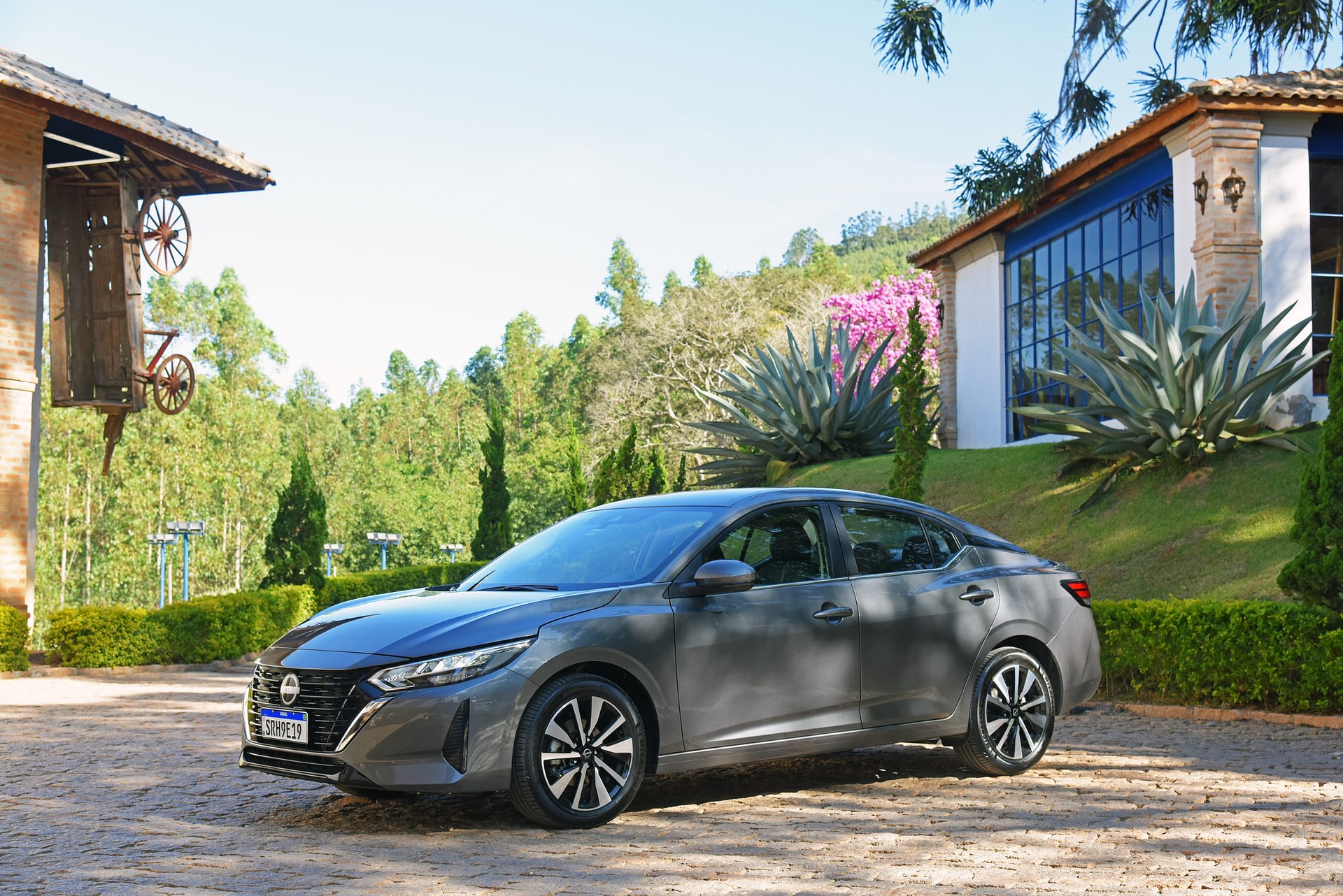 Imagem ilustrativa da notícia: Nissan Sentra 2025 chega ao mercado a partir de R$ 156 mil