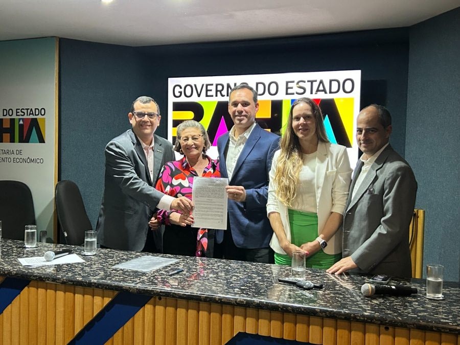 Imagem ilustrativa da notícia: Bravo assina protocolo de intenções para fábrica de baterias na Bahia