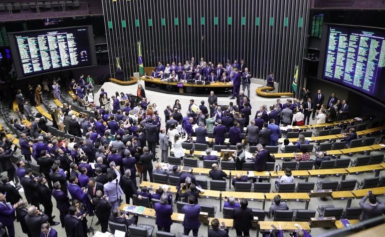 Imagem ilustrativa da notícia: Novo texto da reforma tributária pode dobrar incentivos no Nordeste