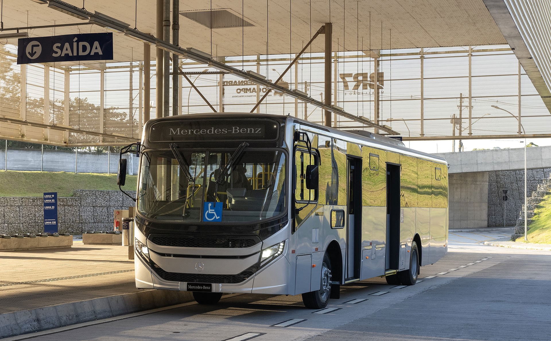 Imagem ilustrativa da notícia: Mercedes-Benz vende 480 ônibus para Belo Horizonte