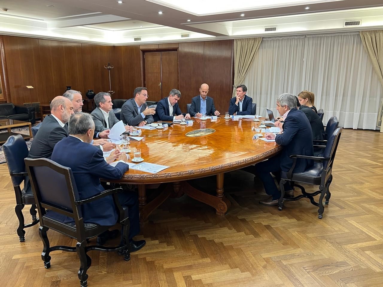 Imagem ilustrativa da notícia: Indústria argentina terá 2025 de crescimento, estima Adefa