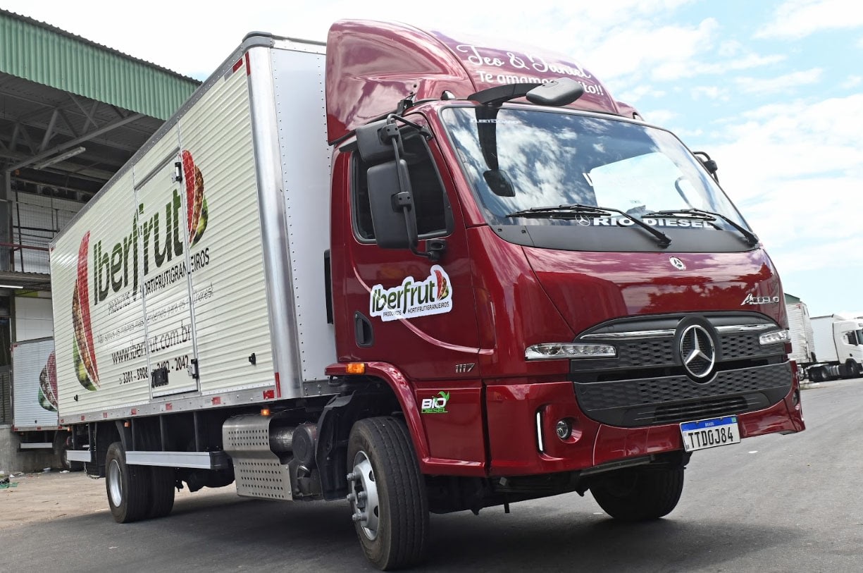 Imagem ilustrativa da notícia: Mercedes-Benz entrega primeira unidade do novo Accelo