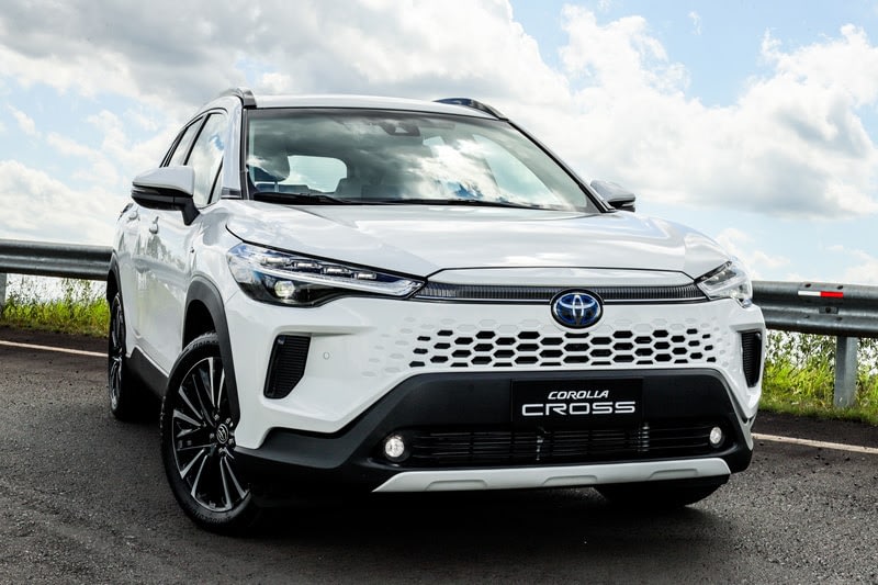 Imagem ilustrativa da notícia: Toyota Corolla Cross ganha equipamentos na linha 2026