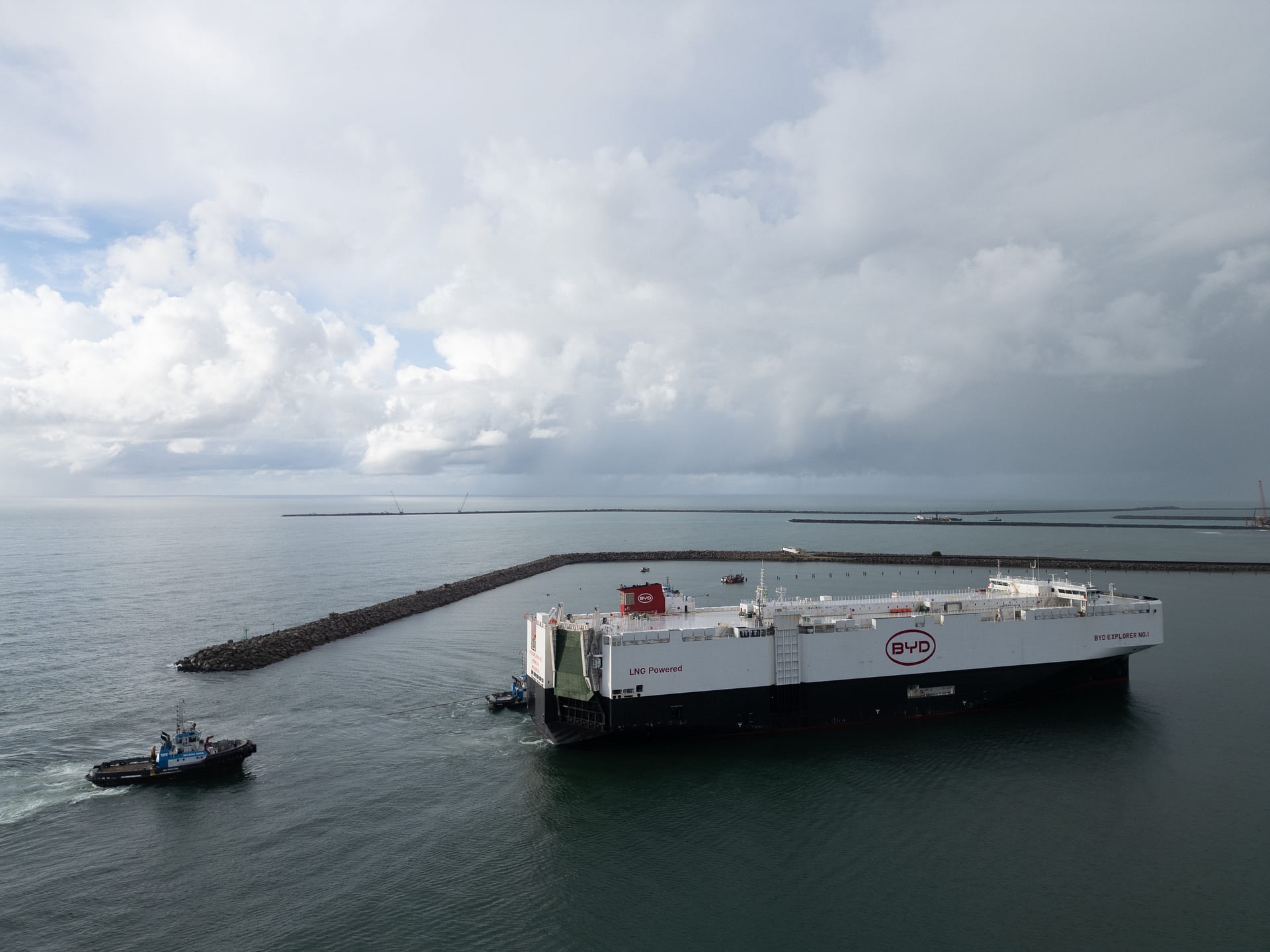 Imagem ilustrativa da notícia: Após navio da BYD, Anfavea torna a pedir retorno dos 35% do imposto de importação