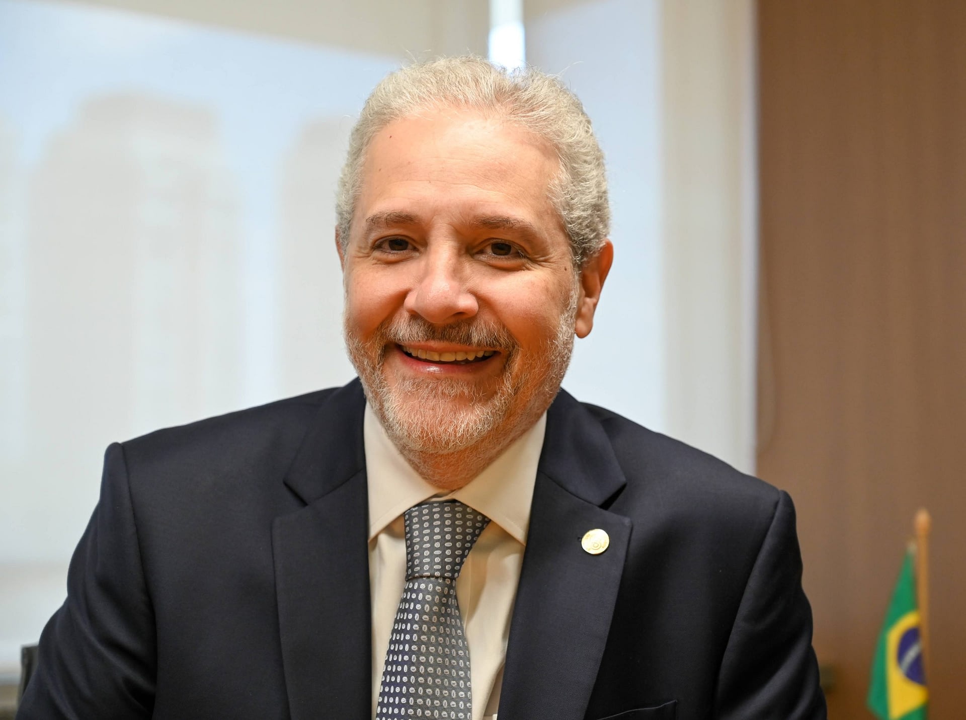Imagem ilustrativa da notícia: Cláudio Sahad é reeleito presidente do Sindipeças