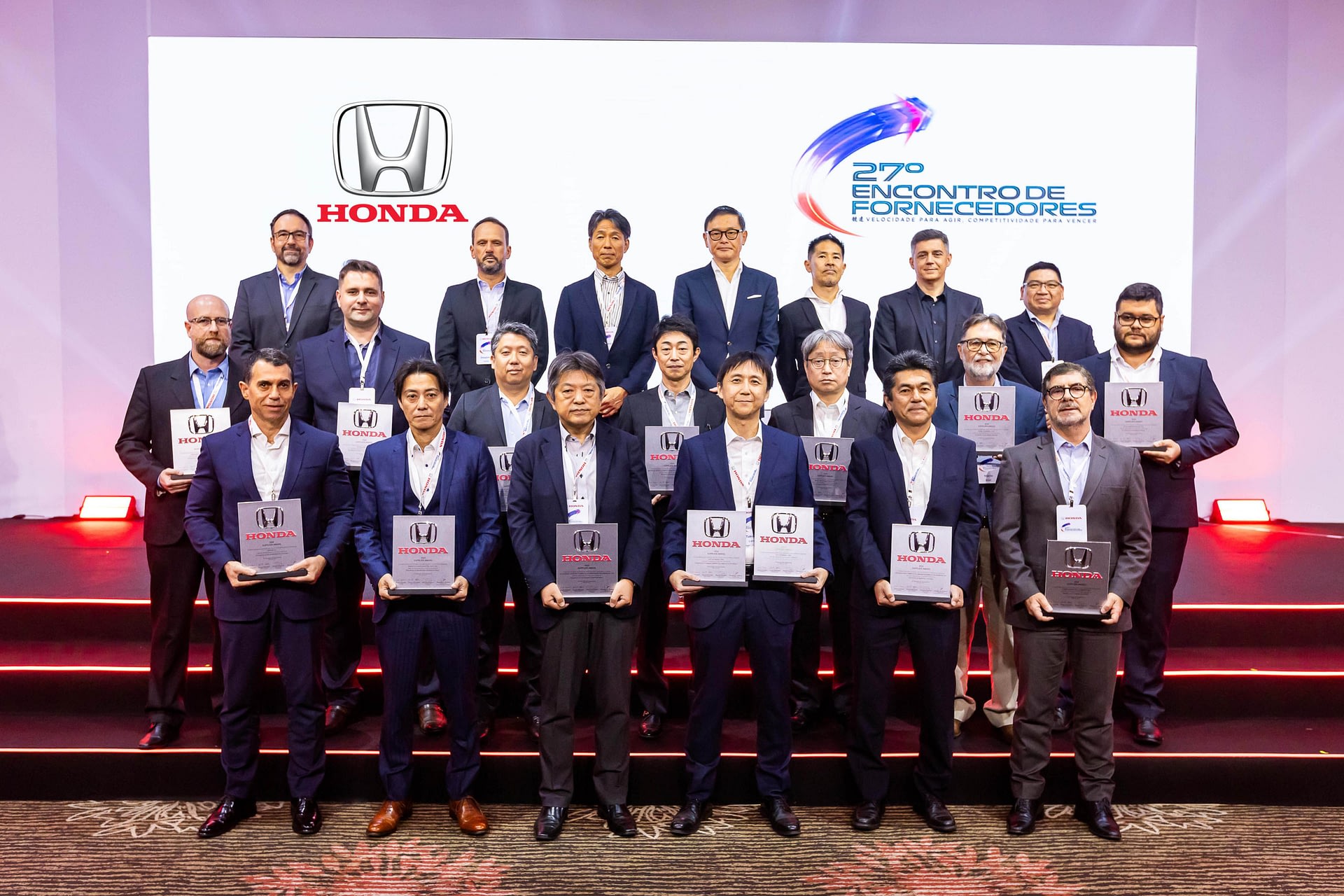 Imagem ilustrativa da notícia: Honda premia fornecedores de duas e de quatro rodas