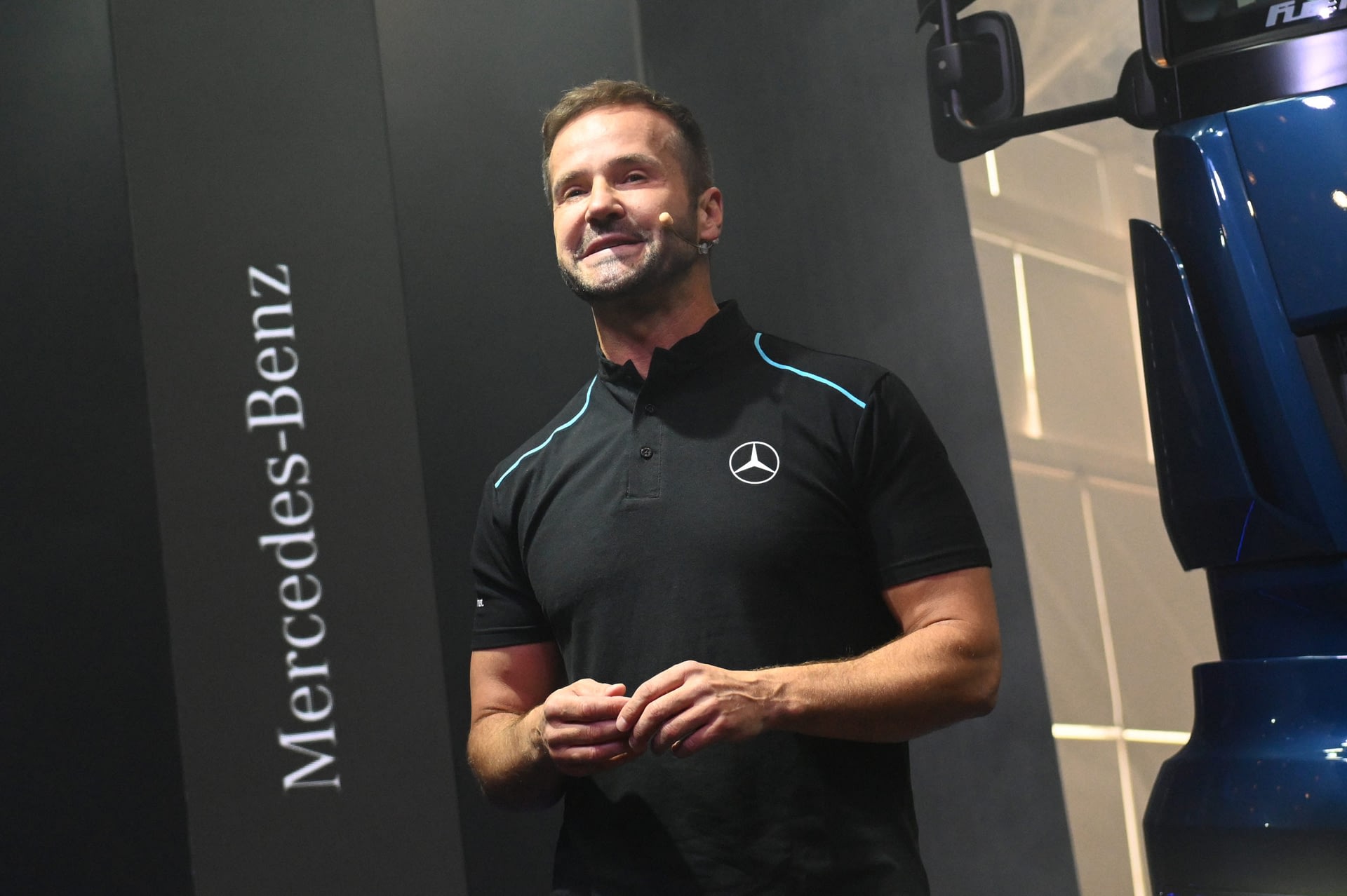 Brasil deve ser maior mercado de caminhões Mercedes-Benz no mundo em 2025