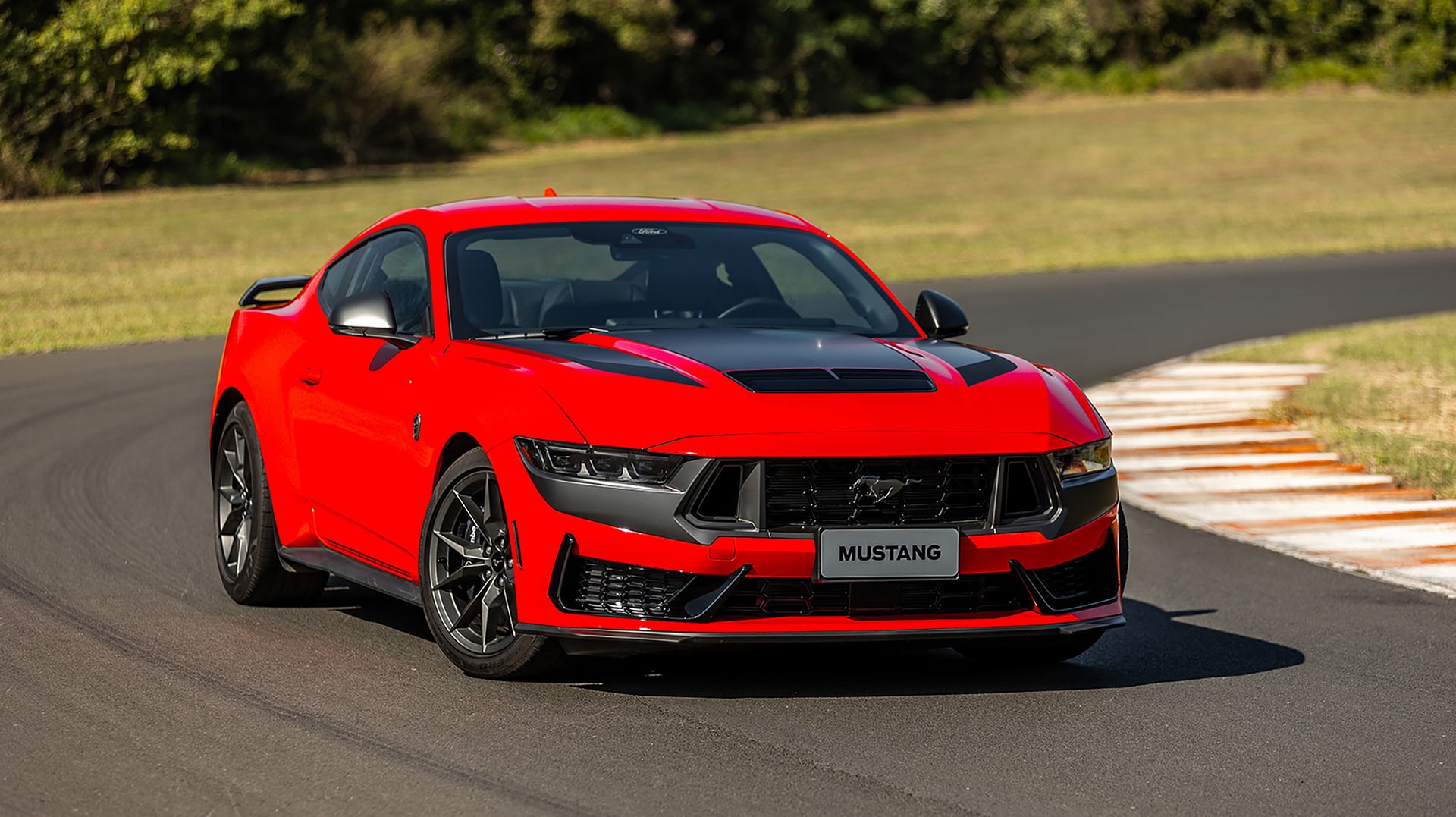 Imagem ilustrativa da notícia: Ford confirma lançamento do Mustang Dark Horse no Brasil