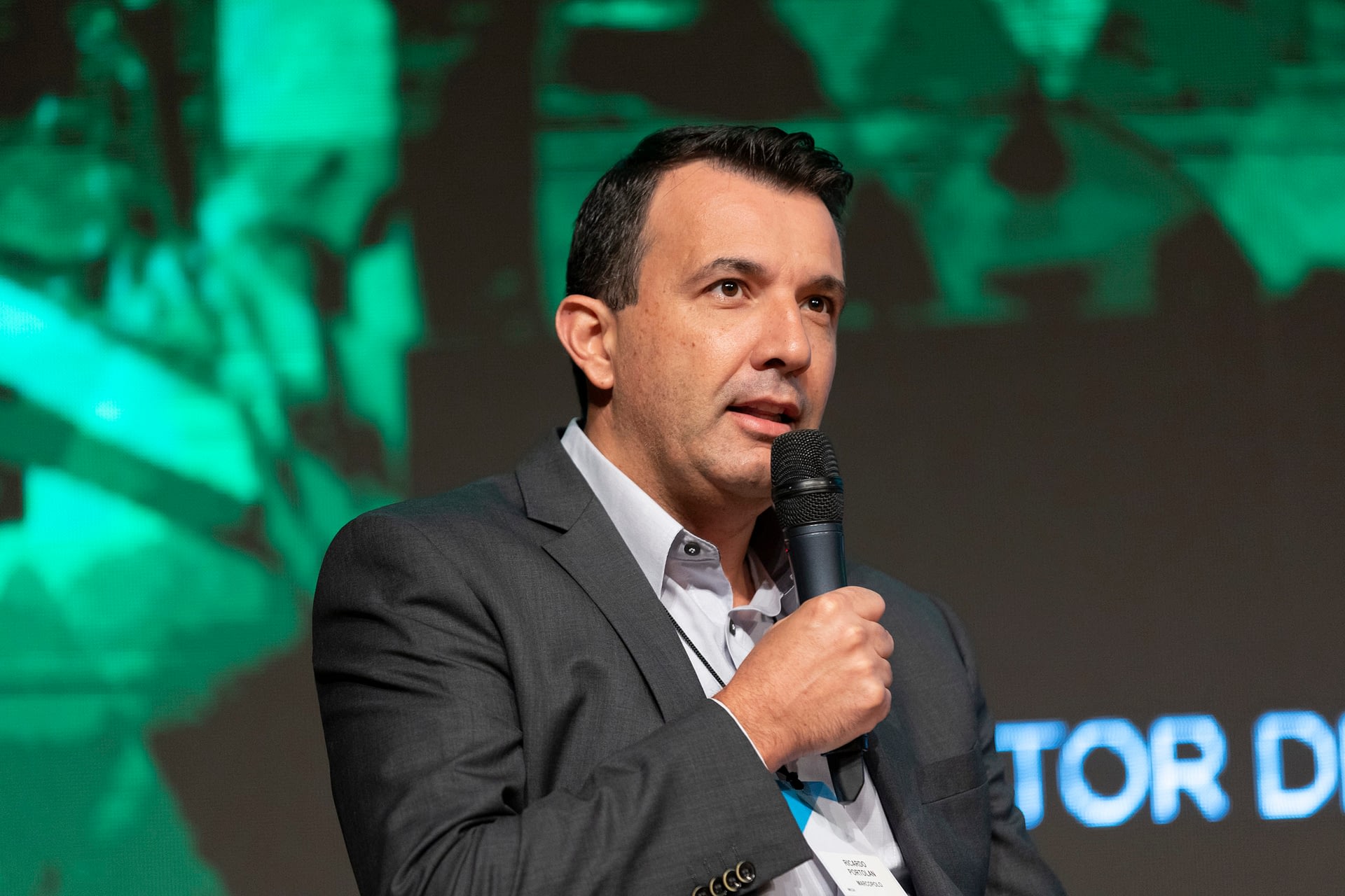 Marcopolo consolida sua presença internacional