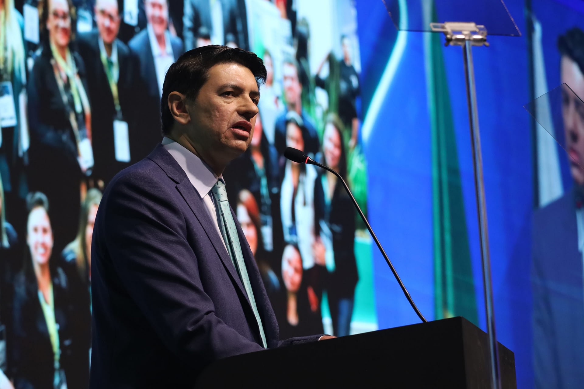 Imagem ilustrativa da notícia: Preocupada com juros Fenabrave admite revisar suas projeções