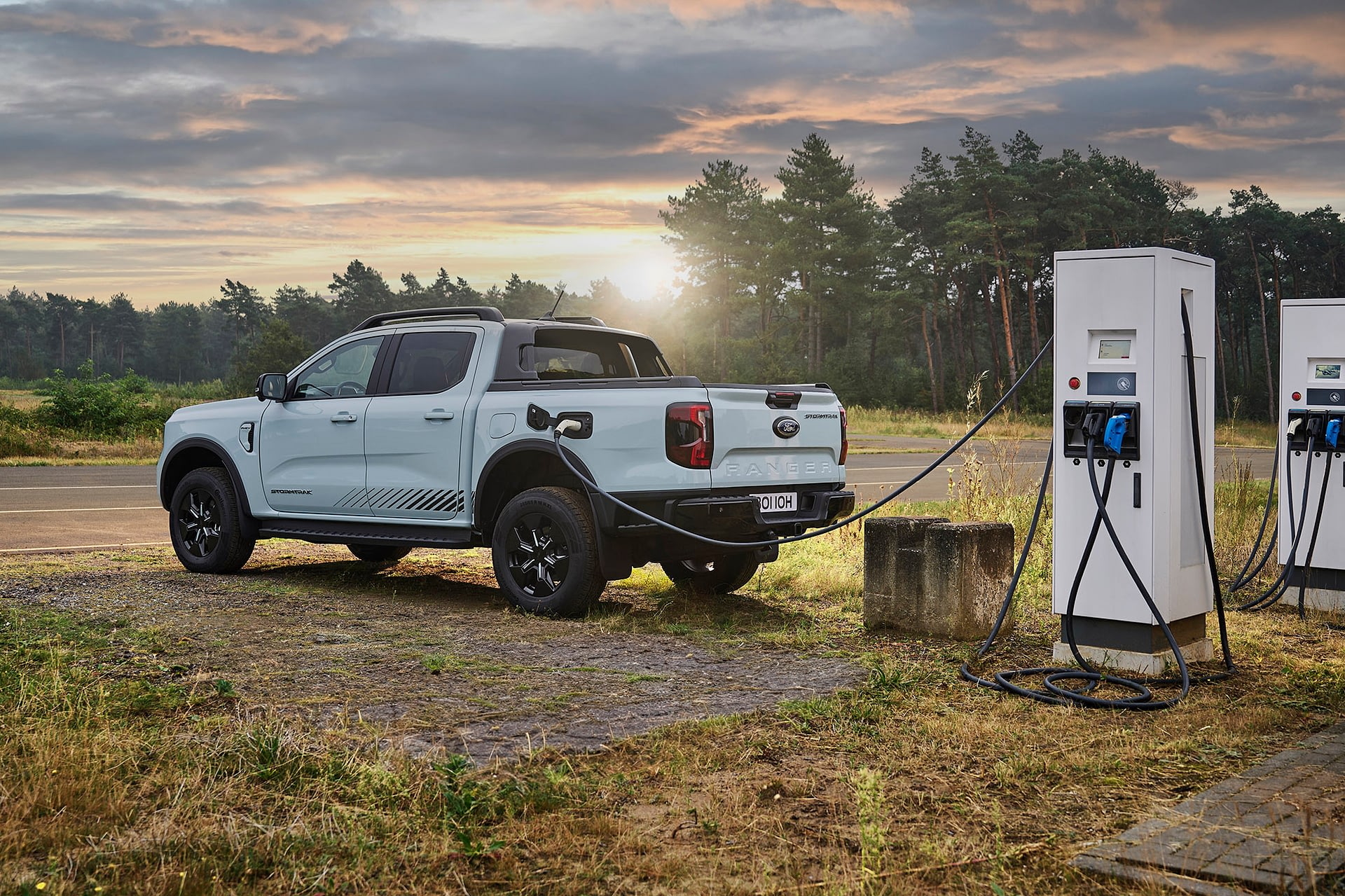 Imagem ilustrativa da notícia: Ford amplia investimento na Argentina para produzir Ranger PHEV