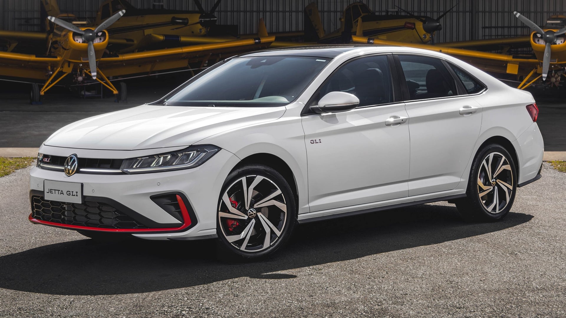 Imagem ilustrativa da notícia: Volkswagen Jetta GLI chega em novembro por R$ 270 mil