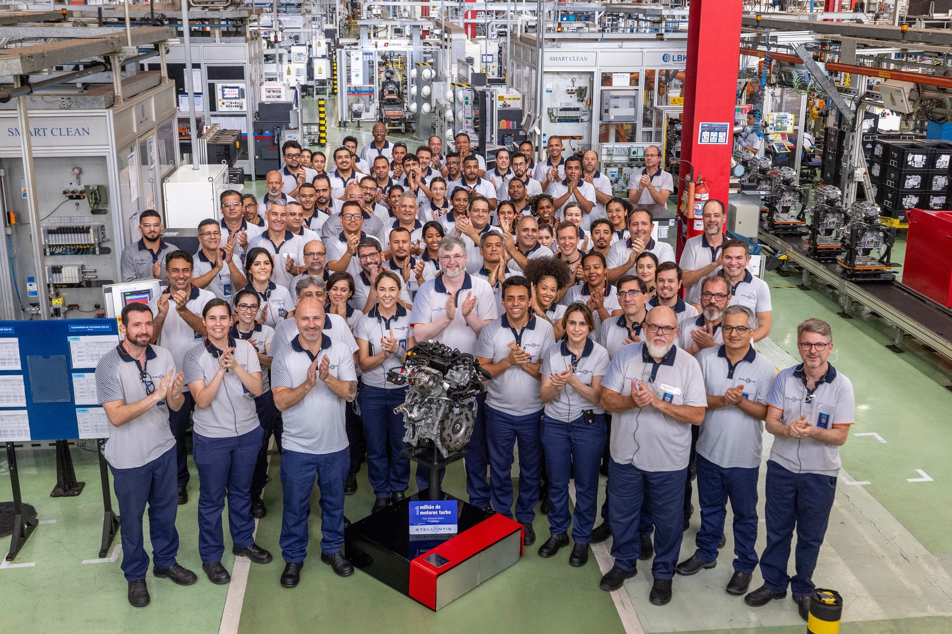 Imagem ilustrativa da notícia: Stellantis produz 1 milhão de motores da família GSE Turbo em Betim