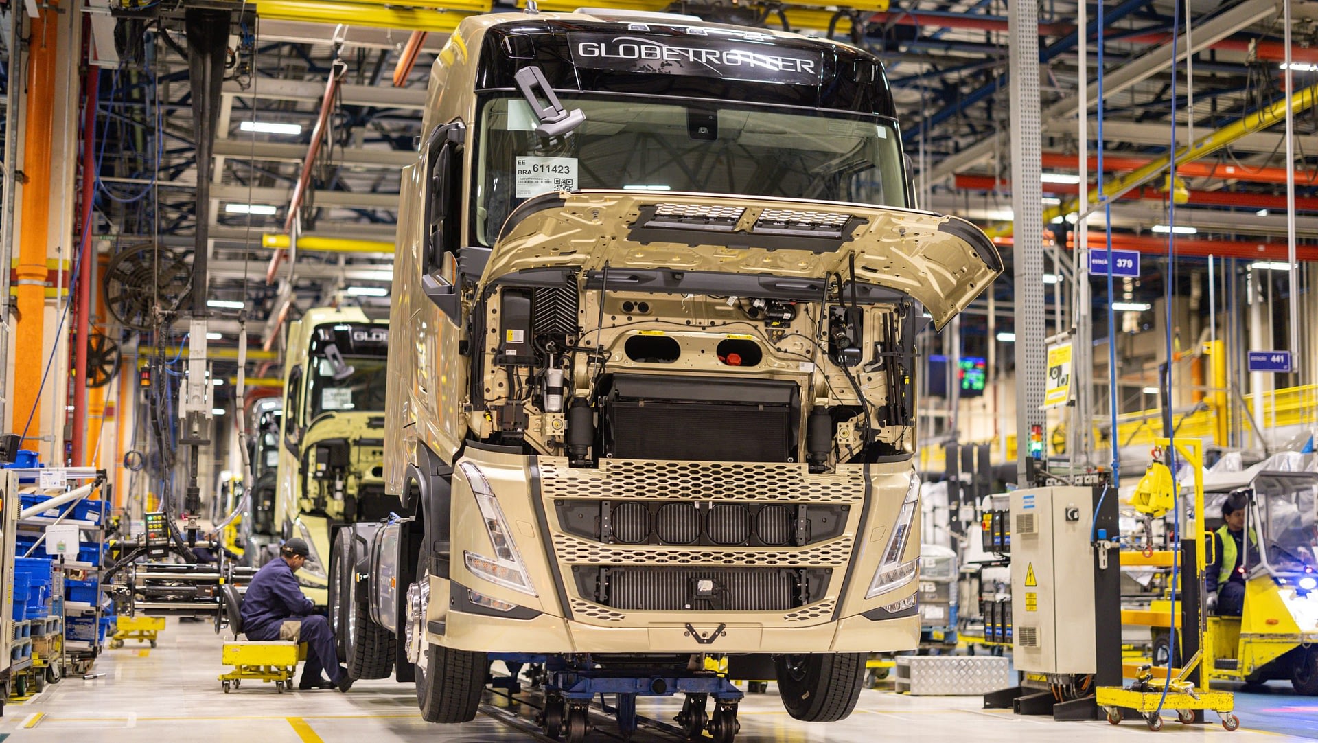 Mesmo com Move Brasil produção de caminhões recua 27% no bimestre