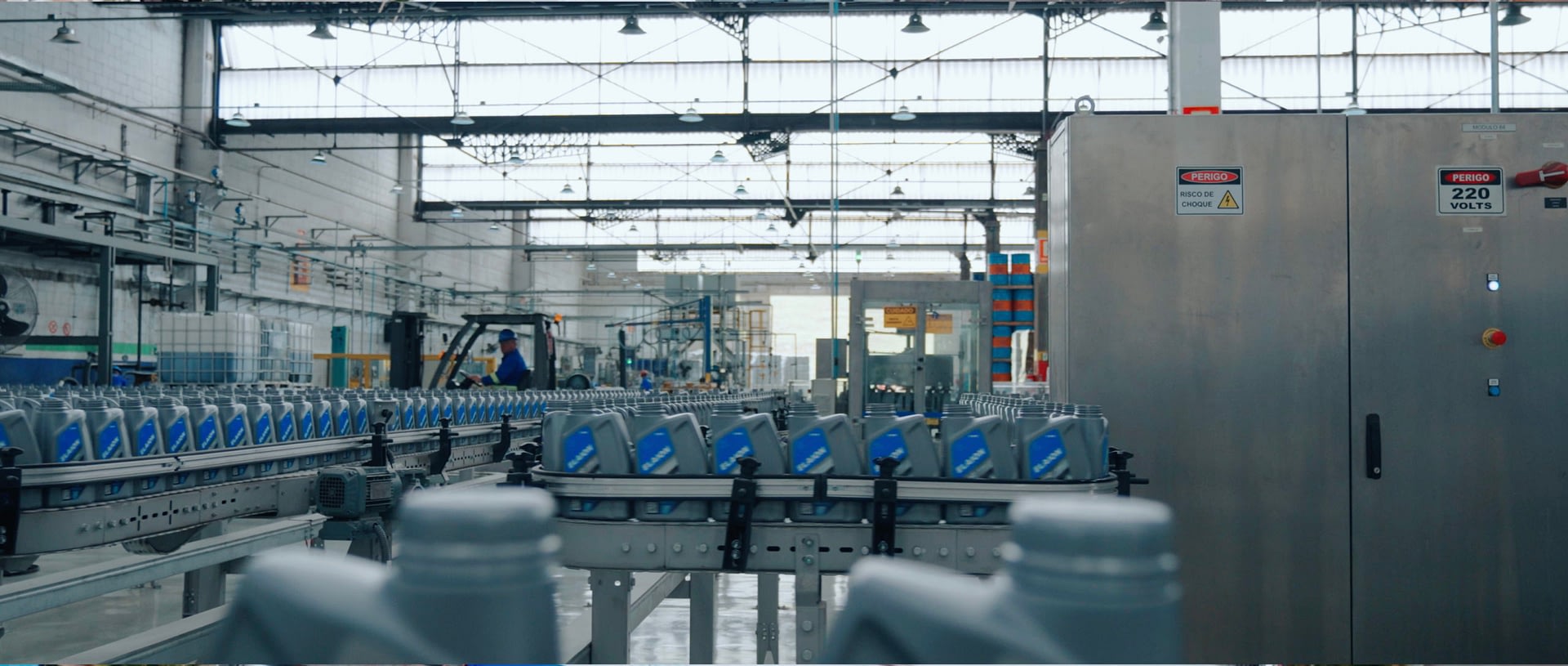 Imagem ilustrativa da notícia: Usiquímica amplia em 18% faturamento de lubrificantes em 2025