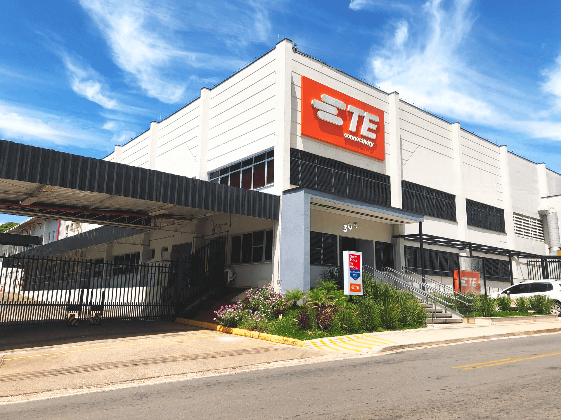 Imagem ilustrativa da notícia: TE Connectivity avança com nacionalização de tecnologias