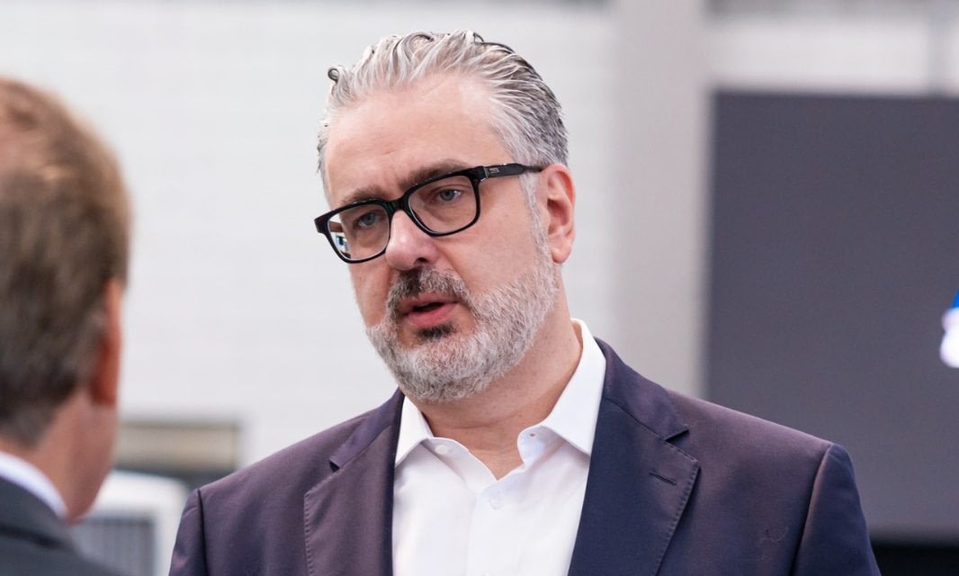 Imagem ilustrativa da notícia: Contrato com a Mercedes-Benz fortalece liderança da Randoncorp em OEM